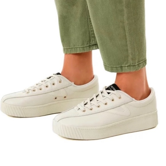 Tretorn Original Nylite Light Tan Leather Lace Up Sneakers - Picture 15 of 15